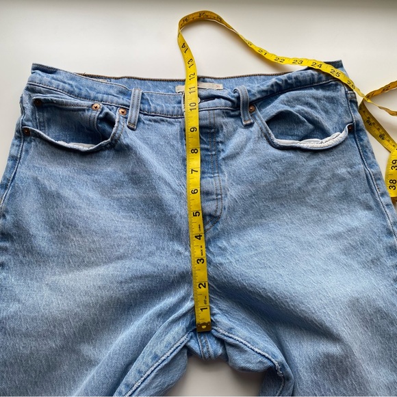 Levis Premium Wedgie Icon Straight Jeans Woman 31 Light Wash High Rise FLAW - Picture 14 of 16